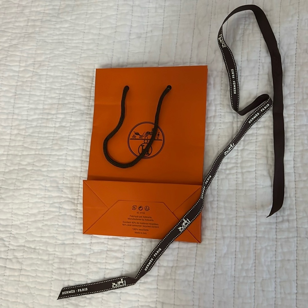 Hermes shopping bag with ribbon